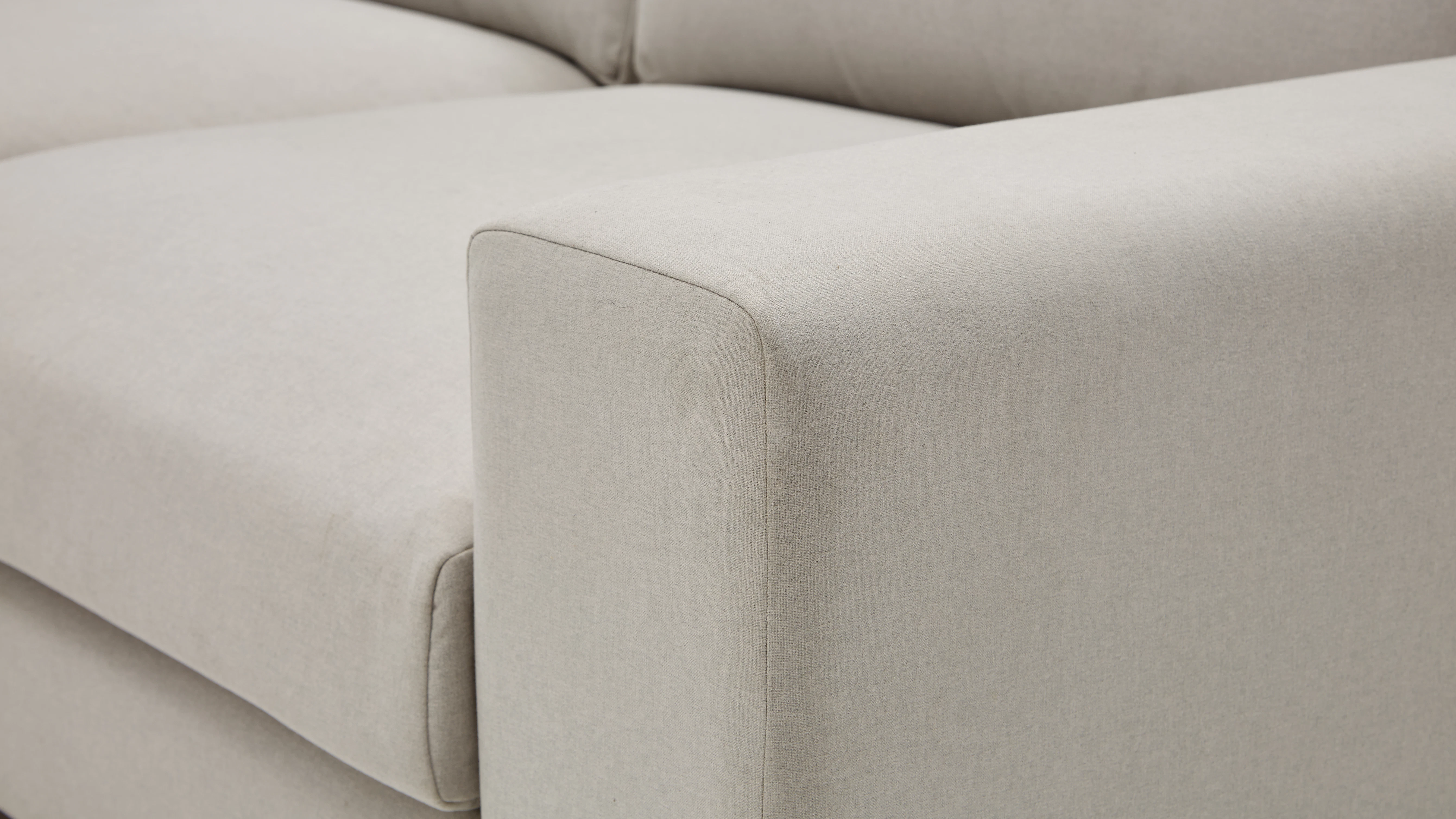 Holt Modular Piece Sectional Devon Platinum