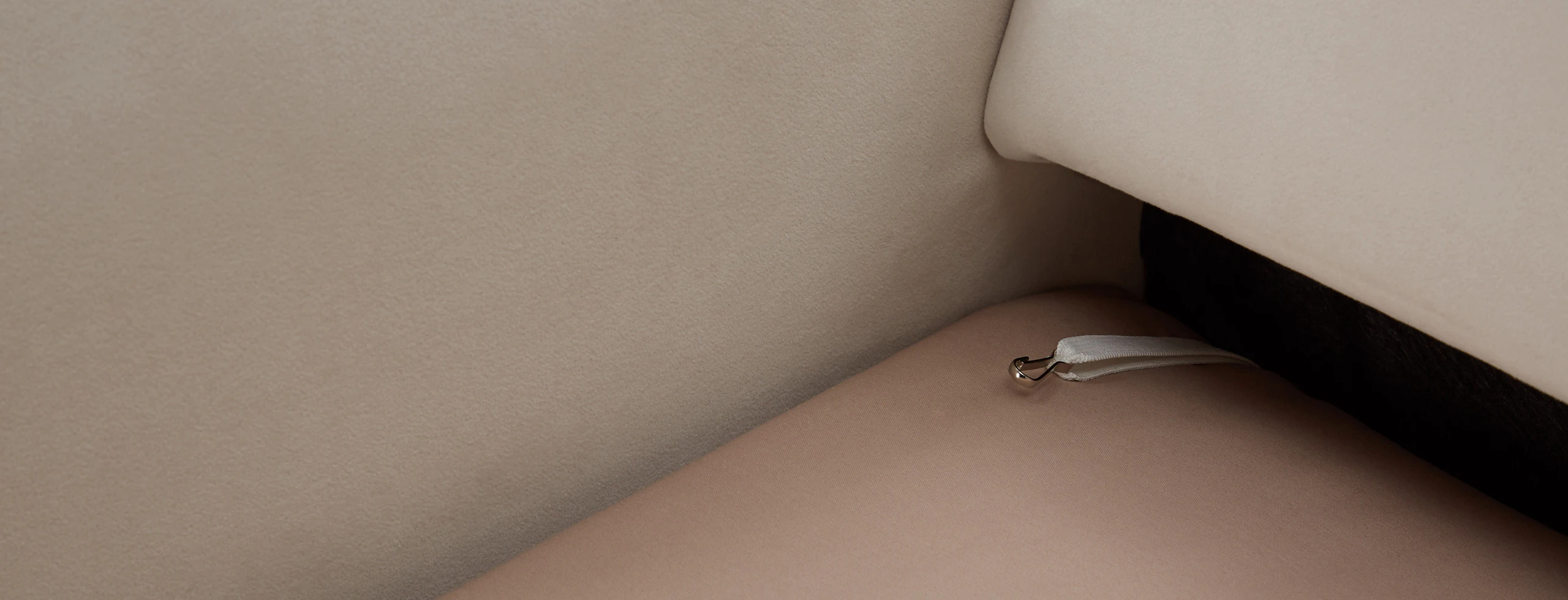 Duchess Sofa Pearl Luminance