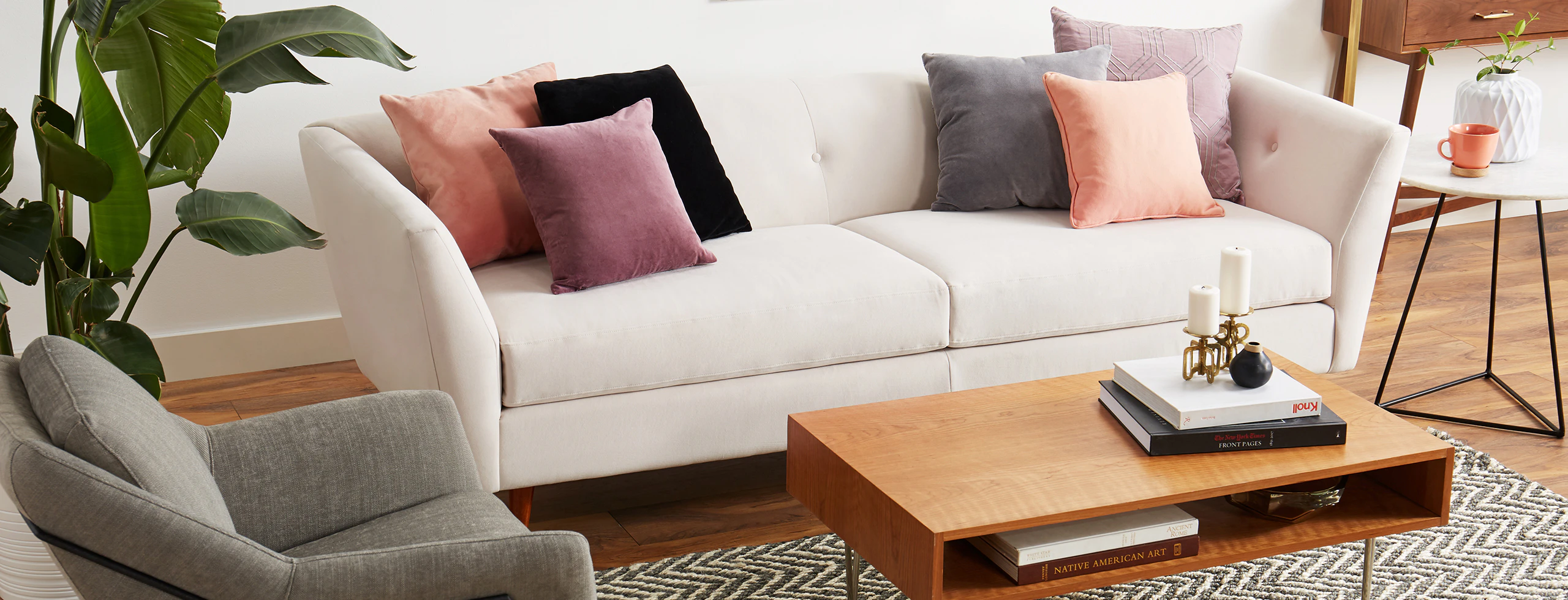 Duchess Sofa Pearl Luminance