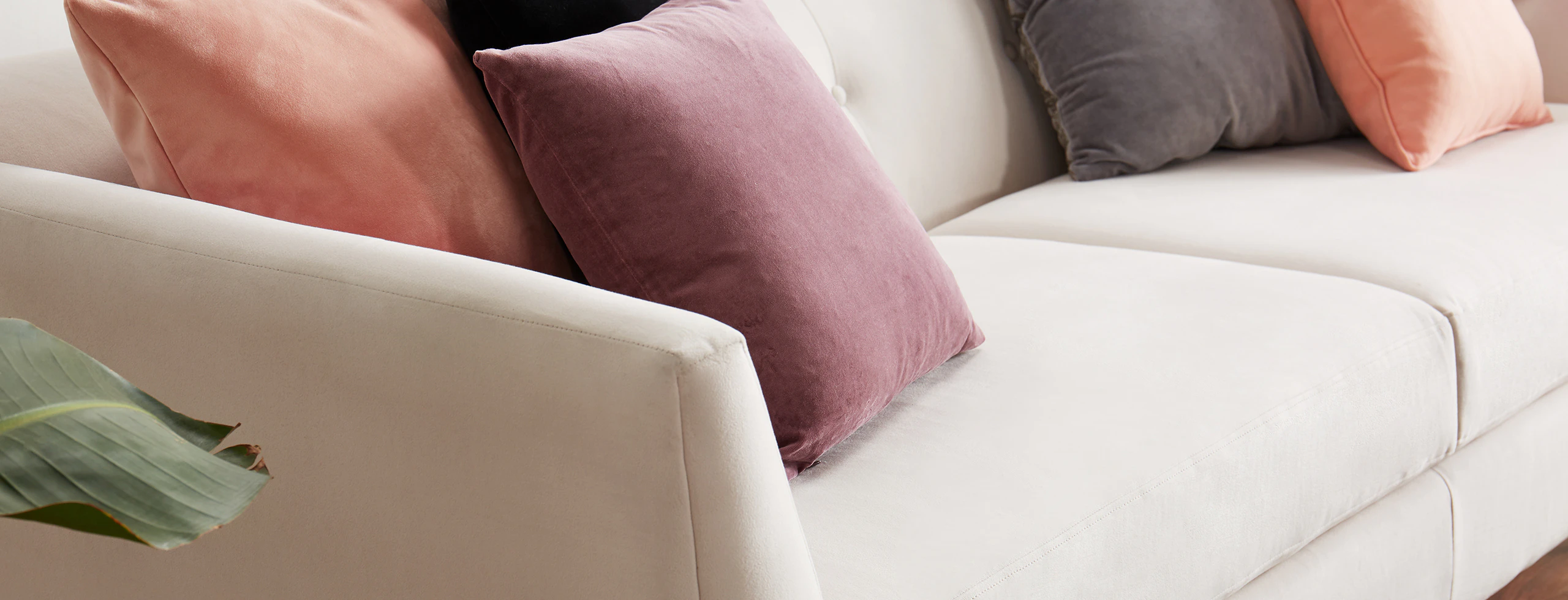 Duchess Sofa Pearl Luminance