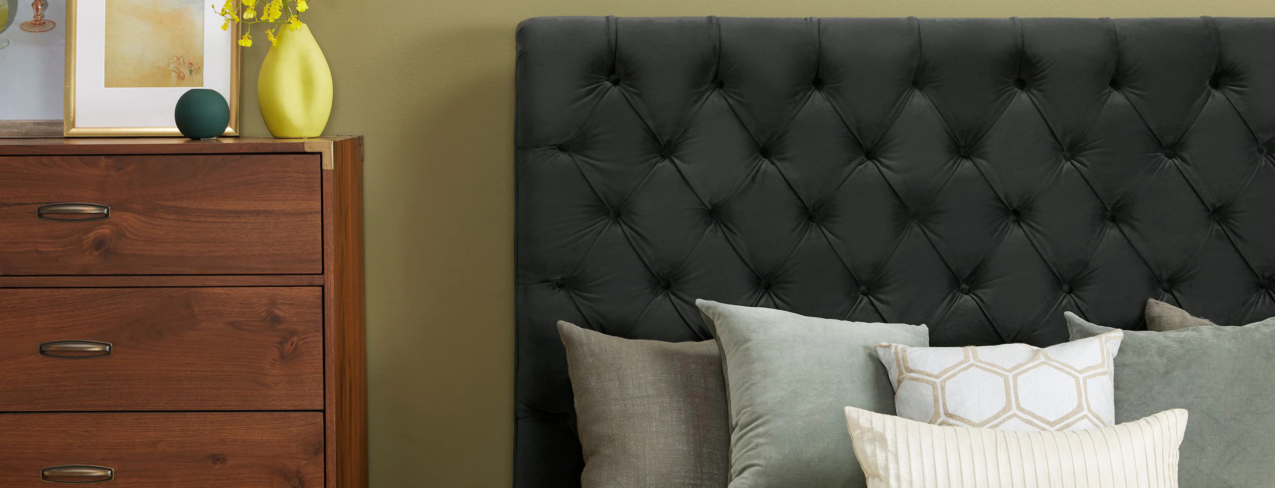 Dana Bed Royale Gunmetal Flip