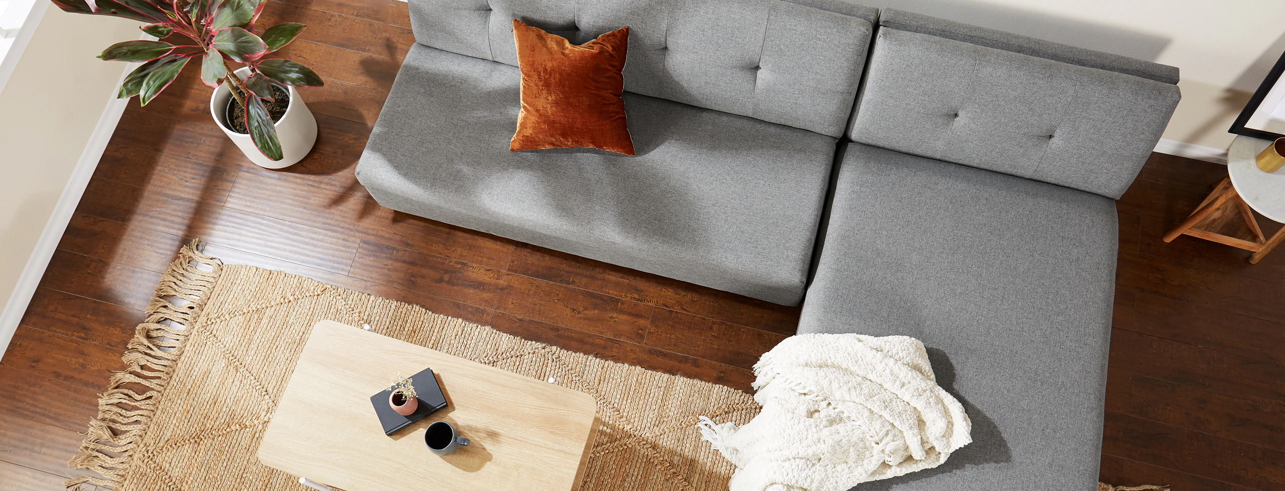 Carson 2pc Sectional Taylor Felt Grey