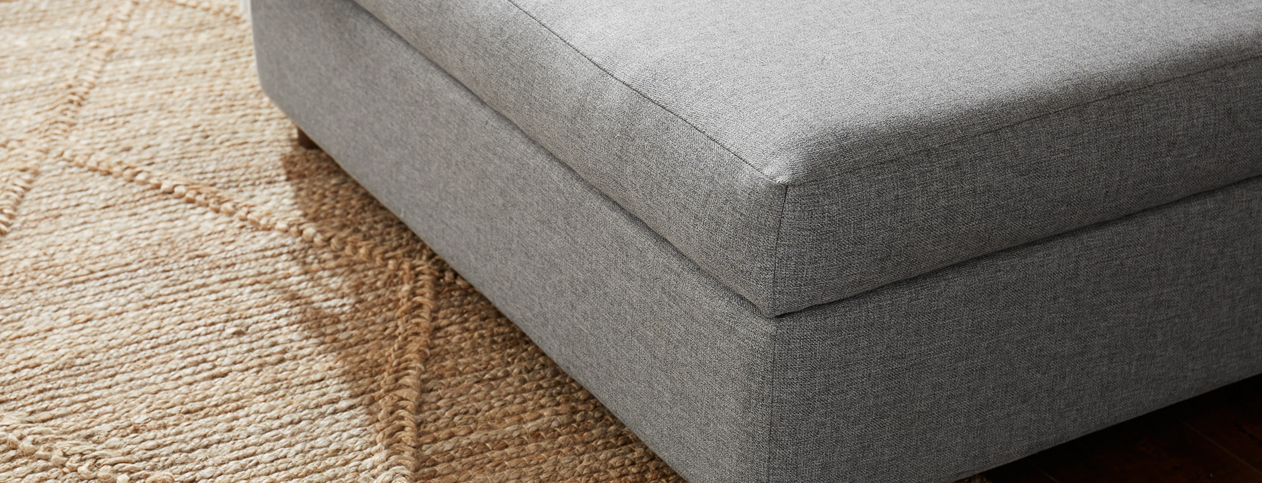 Carson piece Sectional with Ottoman Taylor Felt Grey