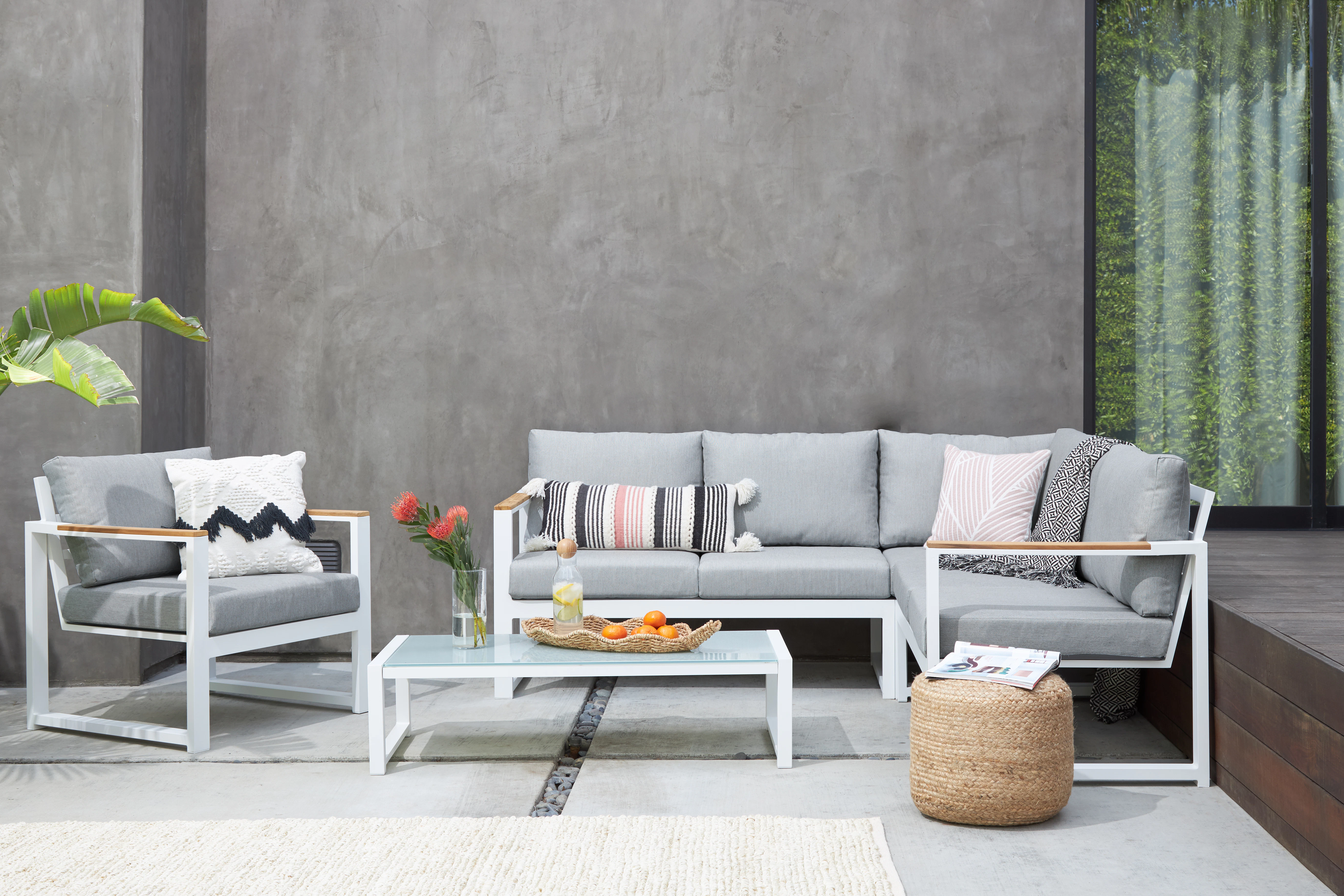 Laurel Outdoor Collection