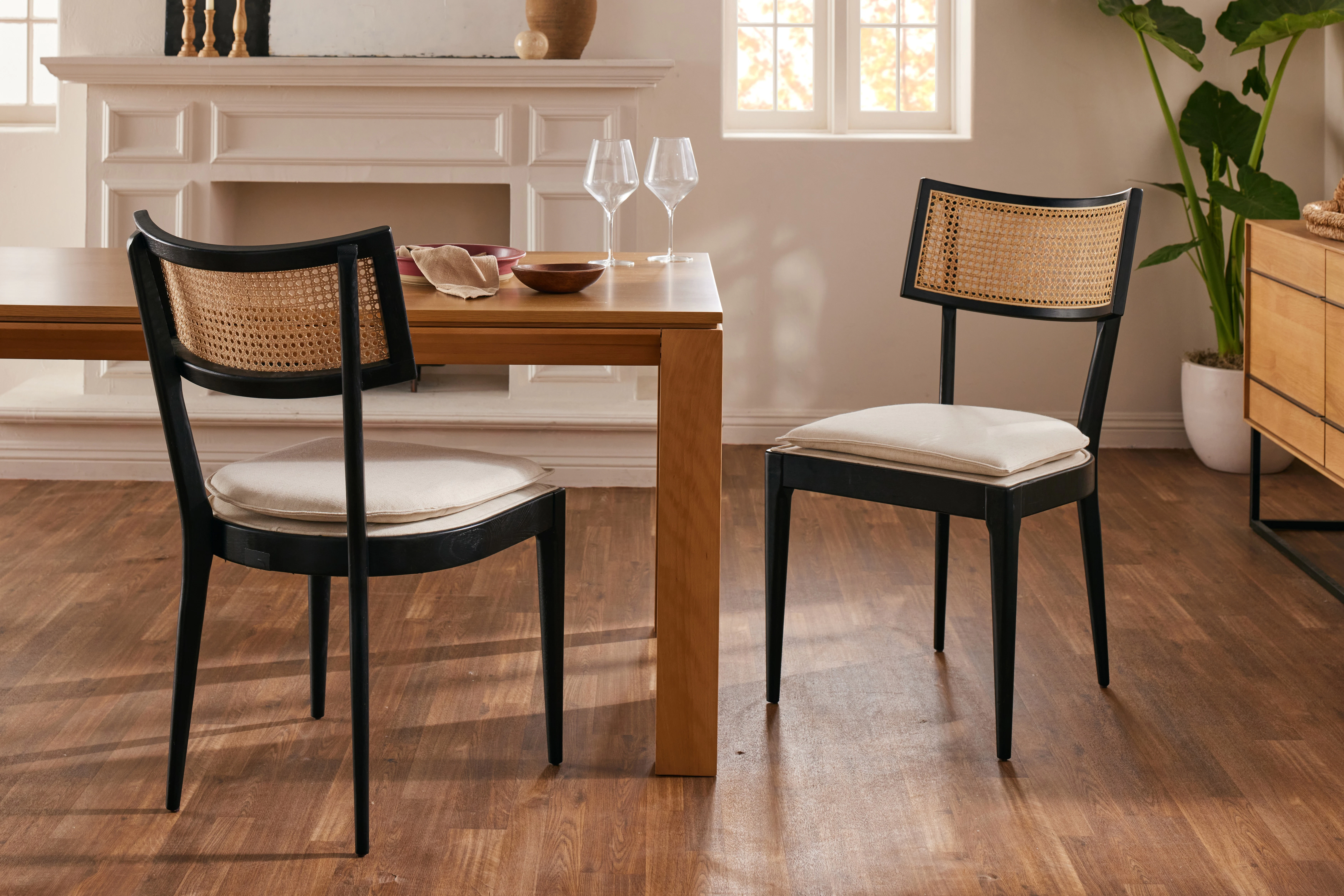 errol dining chair
