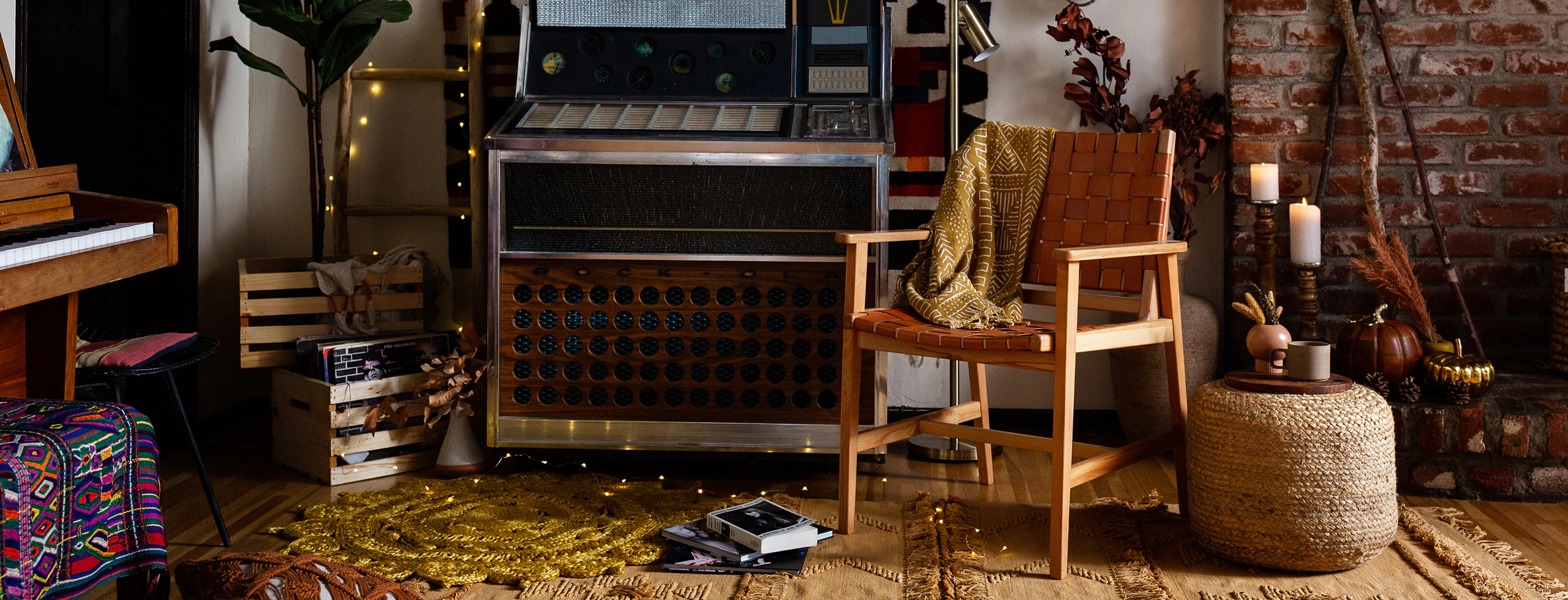 Holiday Record Room Lana Chair