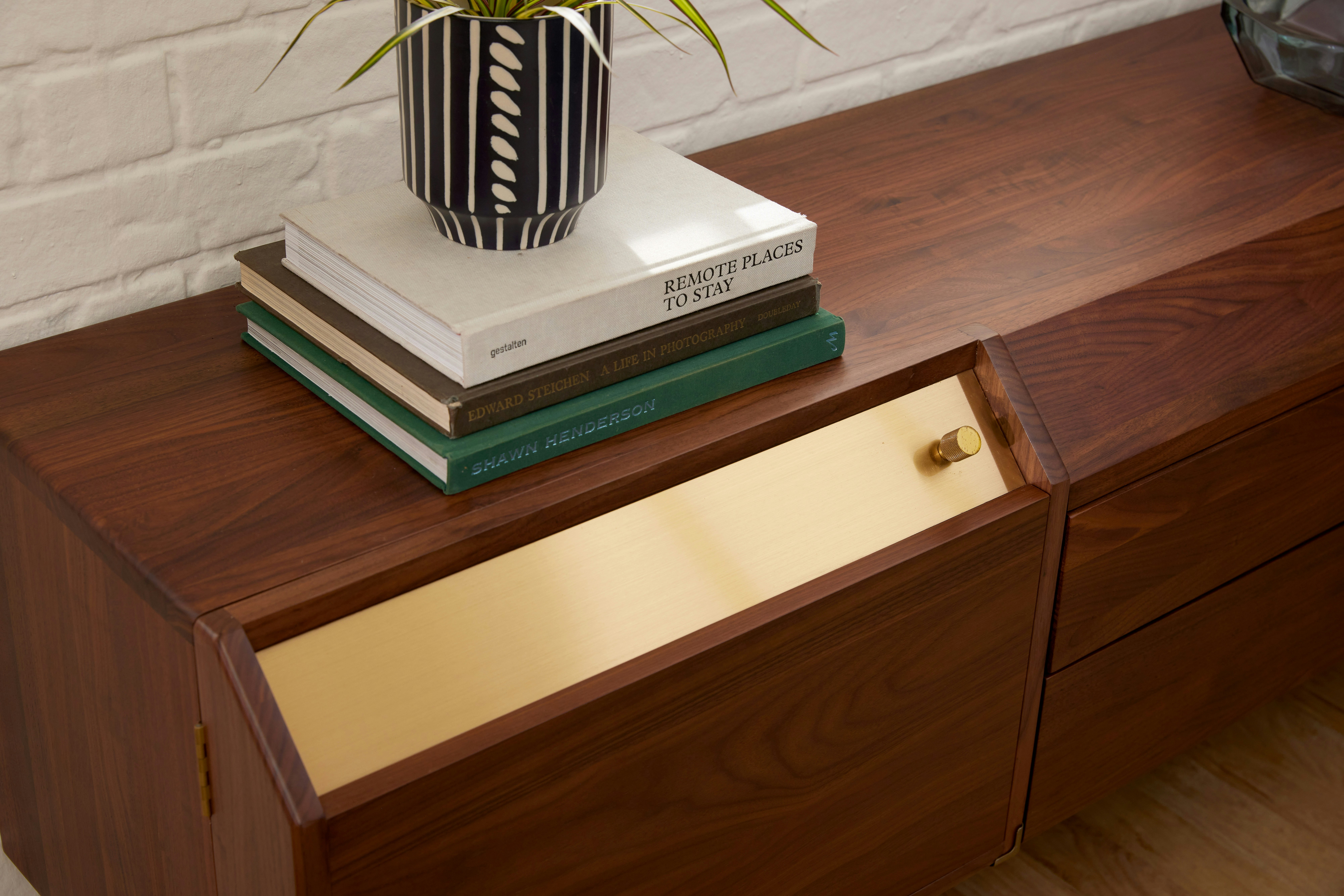 Collen Media Console