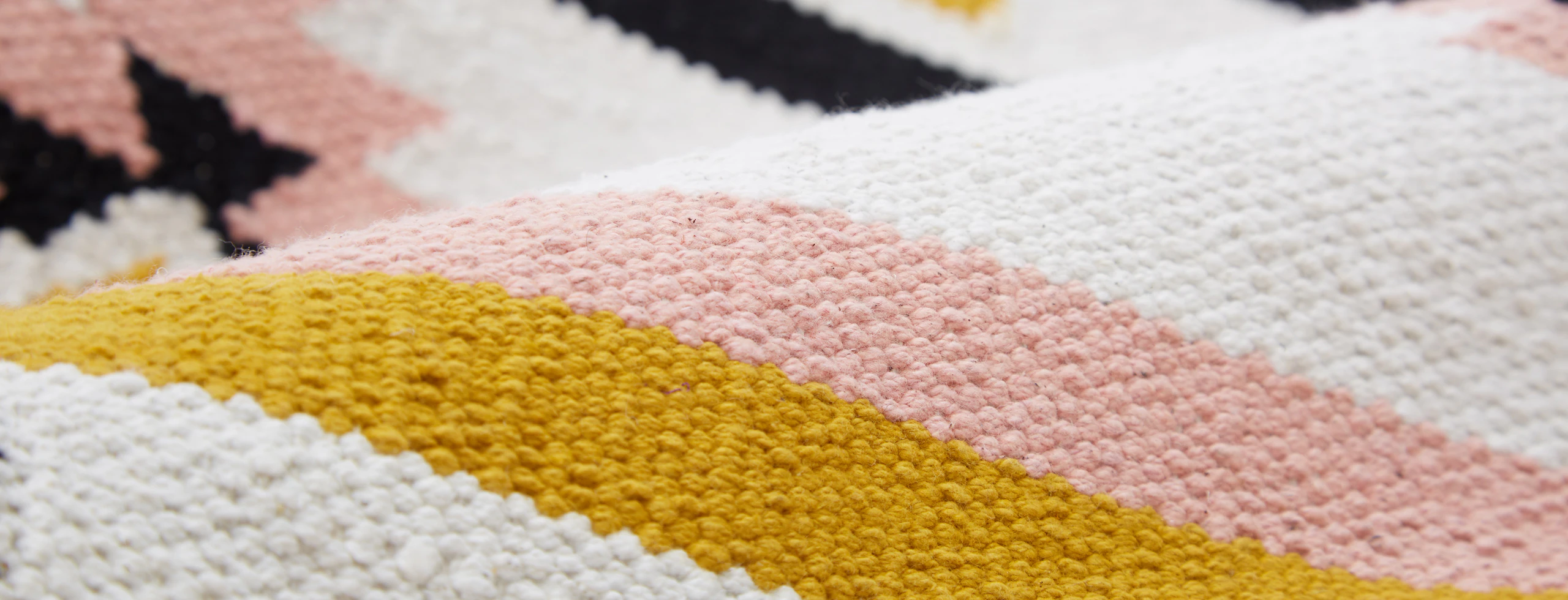 Kilim Black And Pink Rug