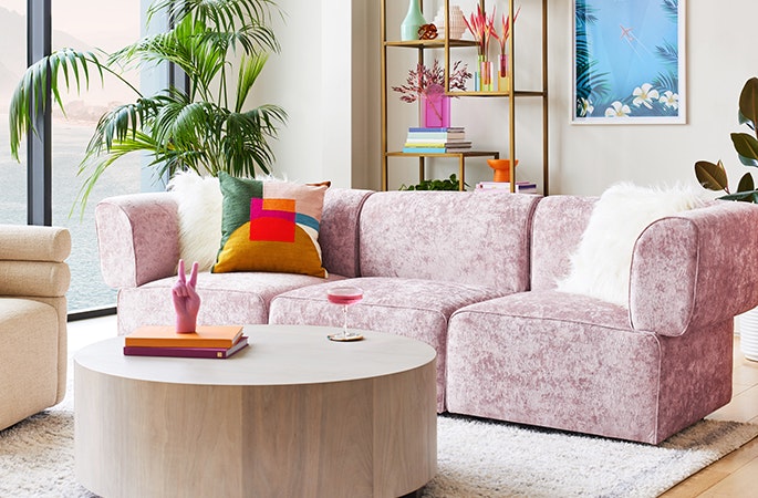 685X450 Collections Diane