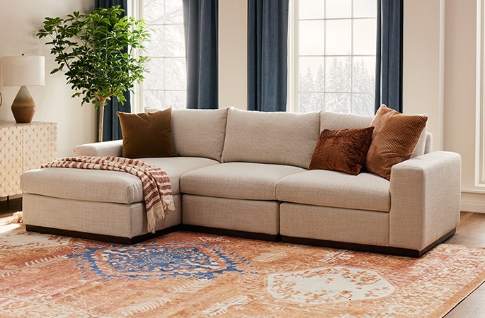 685X450 Collections Holt Petite