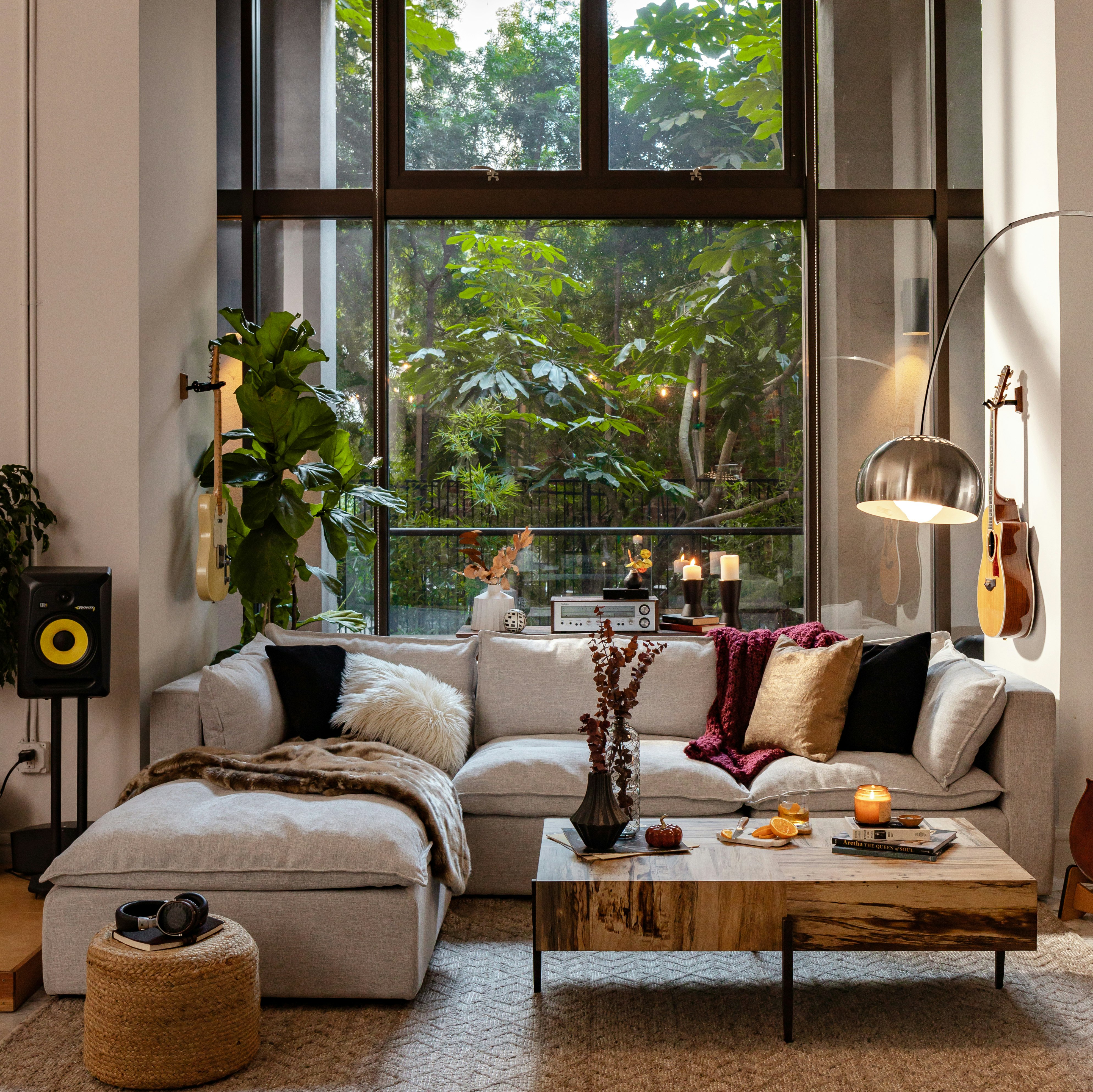 Take lounging to new heights with the oversized comfort built into the contemporary modular pieces of the Haine Collection.