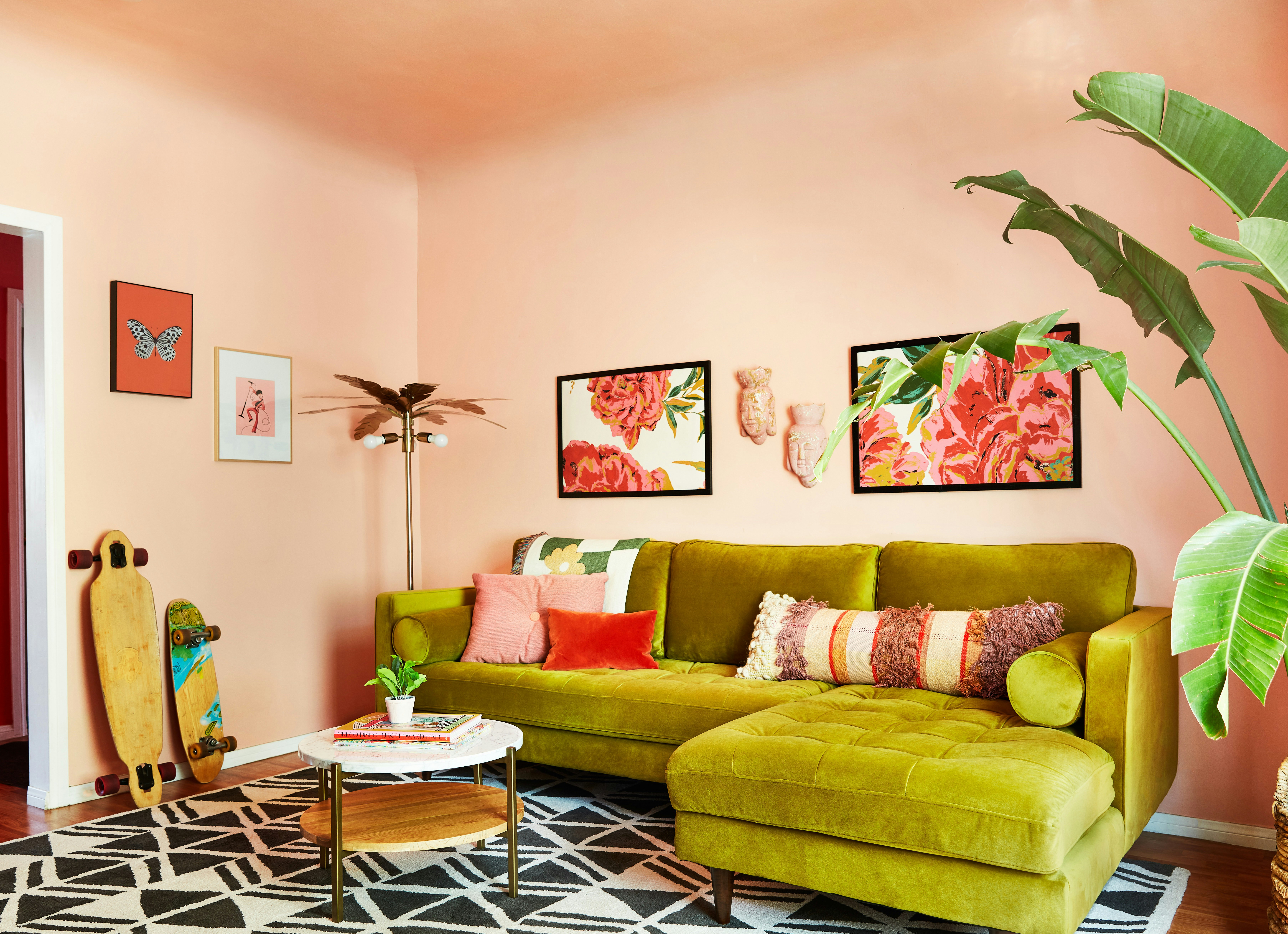 Briar Sectional Royale Apple Hero 1670437355973