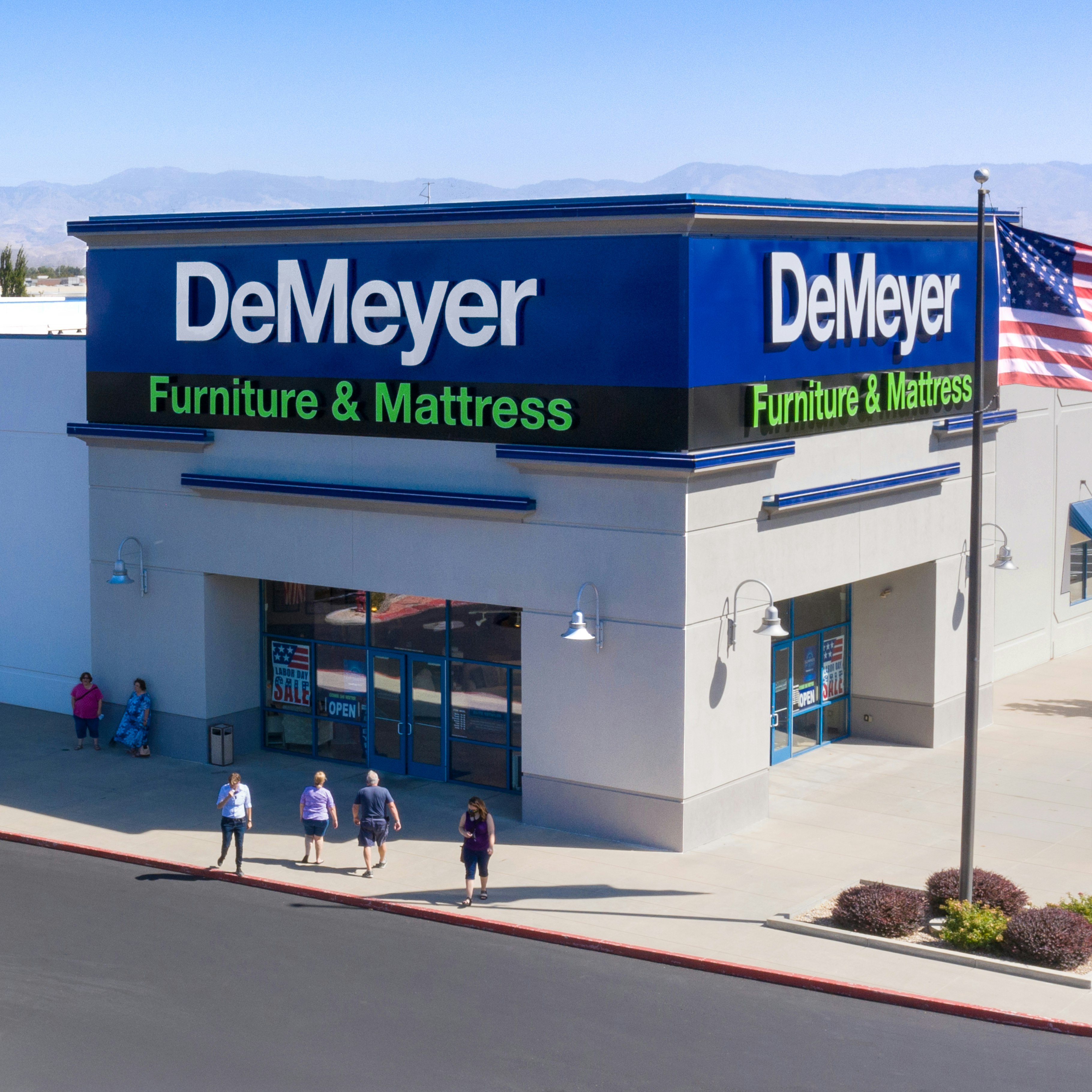 DeMeyer External retouched 1767901660618