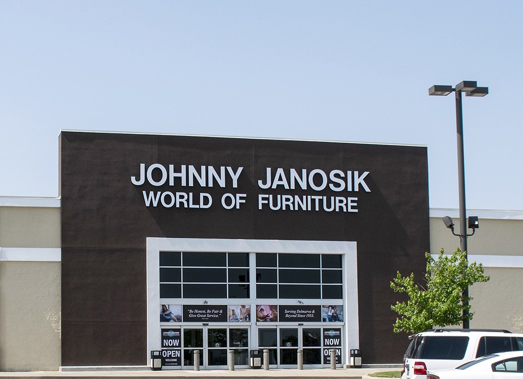 Johnny Janosik Christiana Newark 1768513278497